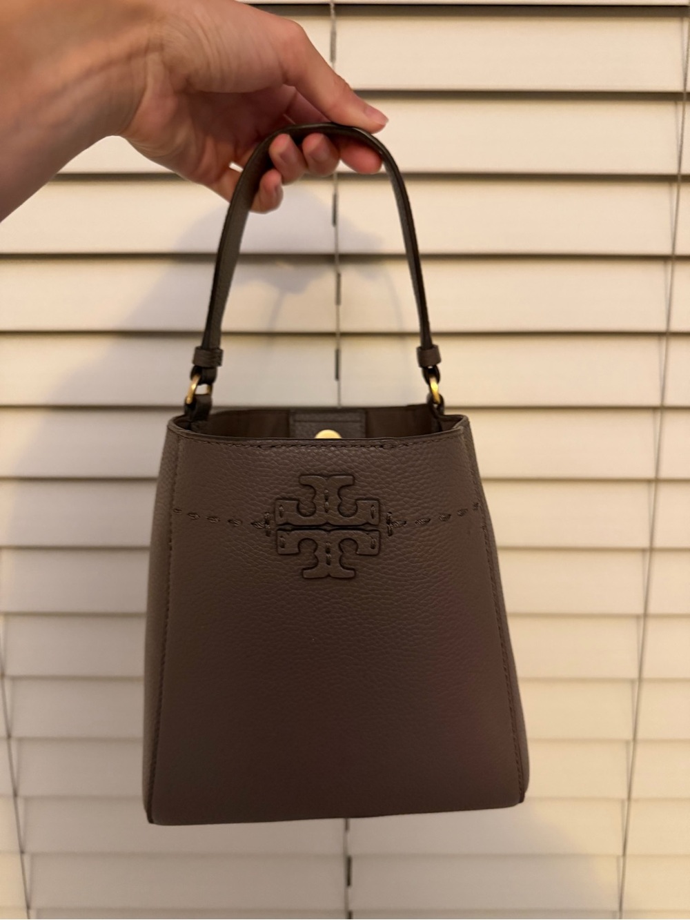 Tory Burch Taupe Pebbled Small Mini Top-Handle Bucket Bag Silver Maple - Picture 1 of 6